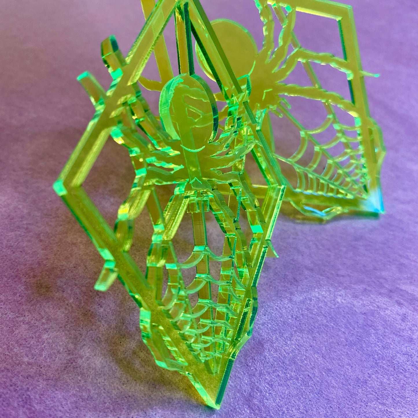 Diamond Widows : Neon Green