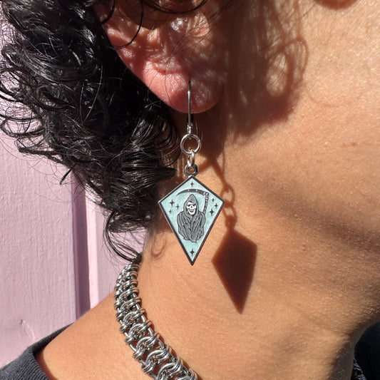 Tiny Reaper Earrings : Pink or Blue