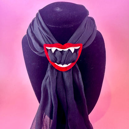 Vampire Smile Scarf Ring
