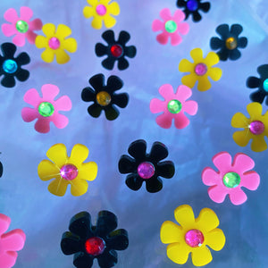 Daisy Studs : Pink, Yellow, or Black