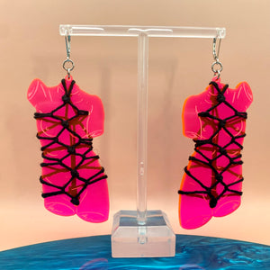 Shibari Venus Earrings - Neon Pink & Black