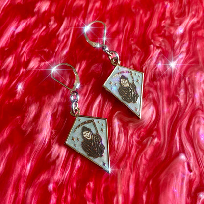 Tiny Reaper Earrings : Pink or Blue