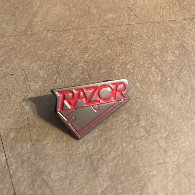Razor pin